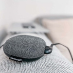 Estilo -latausasema tekstiilipinnalla (1x europistoke / 2x USB-porttia, sisältää tarranauhat Estilo -latausasema tekstiilipinnalla (1x europistoke / 2x USB-porttia, sisältää tarranauhat