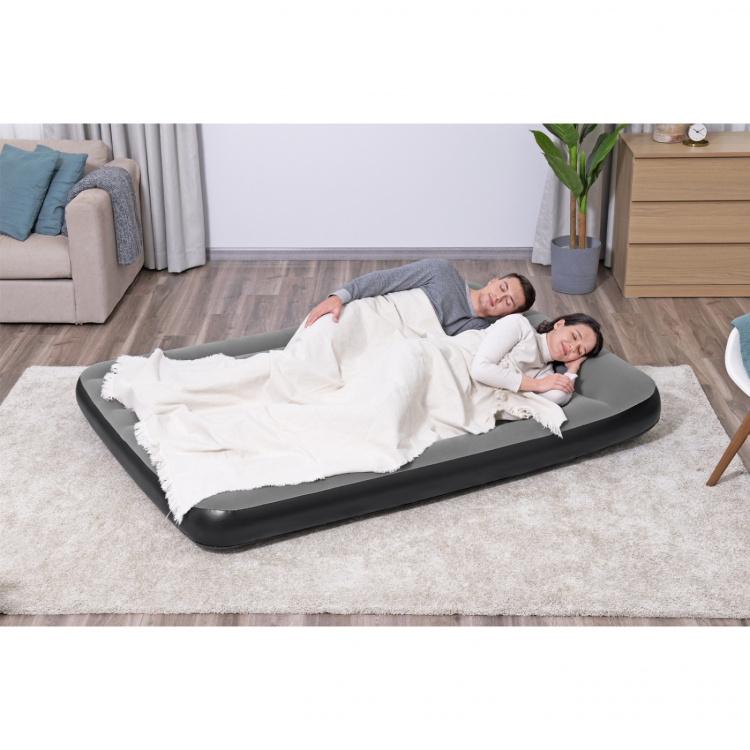 Bestway Tritech Luftmadrass 2.03m x 1.52m x 30cm Bestway Tritech Luftmadrass 2.03m x 1.52m x 30cm