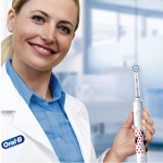 Oral B Eltandborste Pro 3 Junior Minn