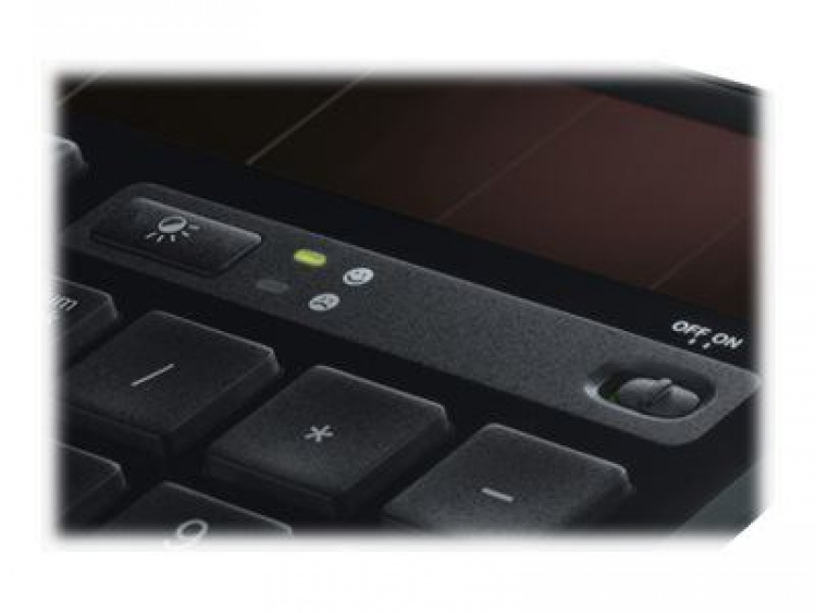 Logitech WIRELESS KEYBOARD K750