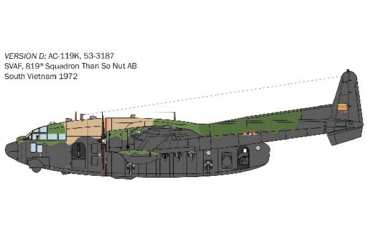 Italeri 1:72 AC-119K Stinger