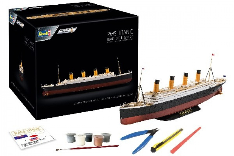 Revell Advent Calendar \'RMS Titanic\', easy-click system