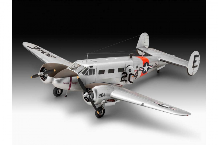 Revell Beechcraft Model 18 1:48