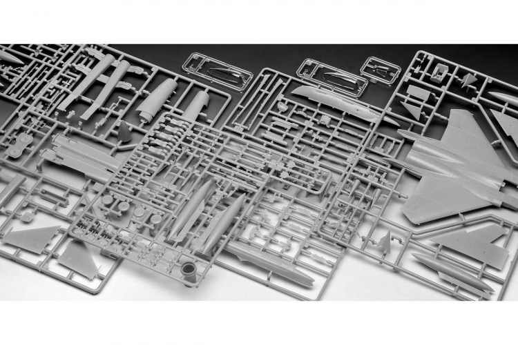 Revell F-15E Strike Eagle 1:72