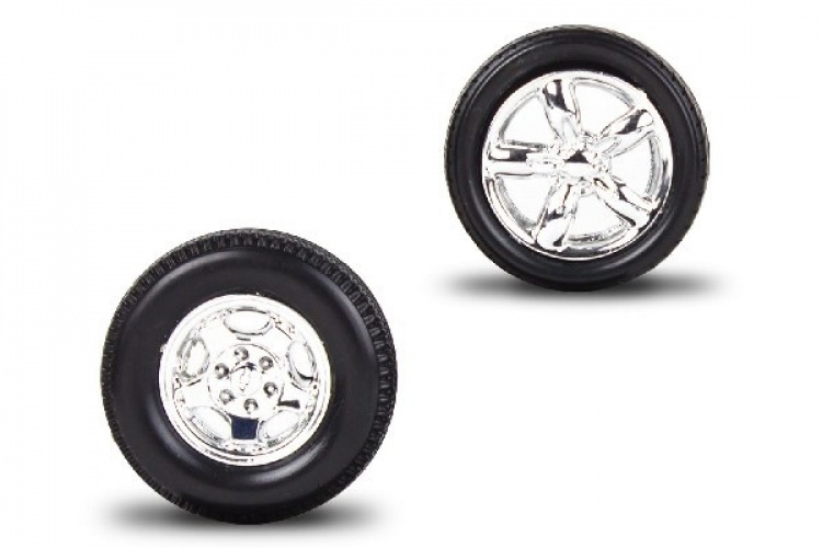 Revell 1999 Chevy Silverado Custom Pickup Revell 1999 Chevy Silverado Custom Pickup