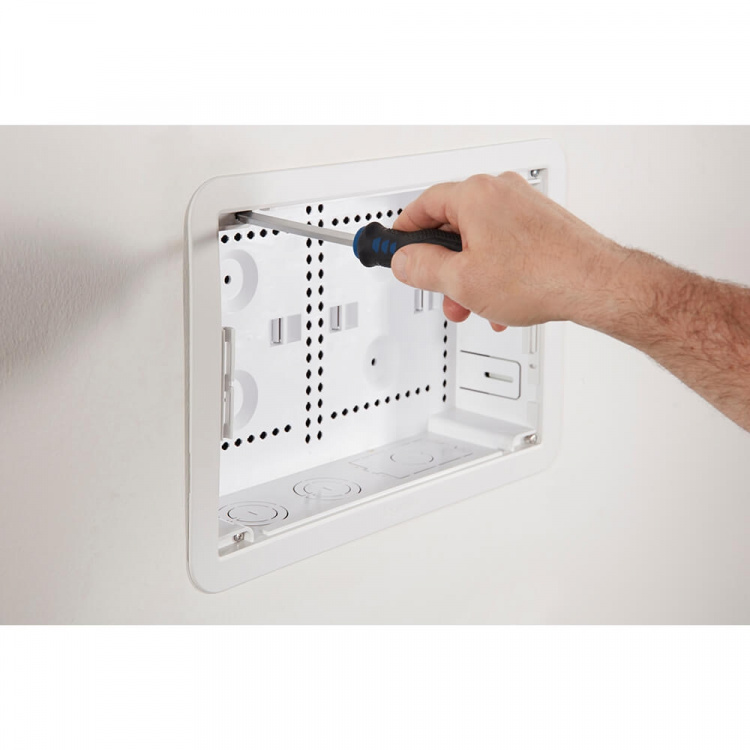 SANUS Seinään Asennettava Medialaatikko 9 SANUS Seinään Asennettava Medialaatikko 9