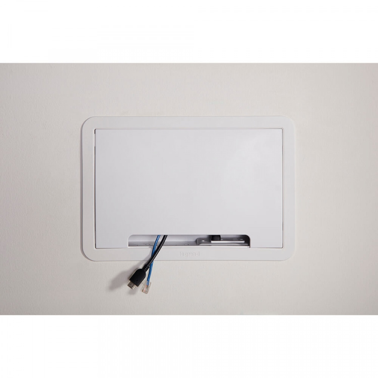 SANUS Seinään Asennettava Medialaatikko 9 SANUS Seinään Asennettava Medialaatikko 9