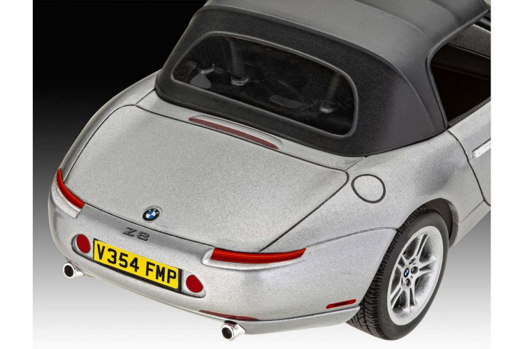 Revell James Bond \'BMW Z8\' 1:24 gift set
