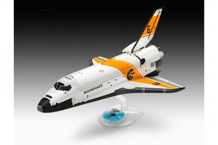 Revell James Bond \'Moonraker\' 1:144 gift set