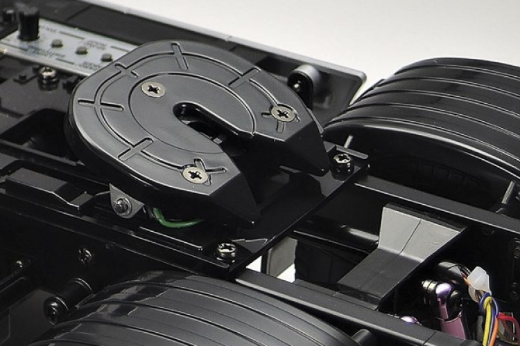 TAMIYA 1:14 R/C Scania R470 (Silver Edition)