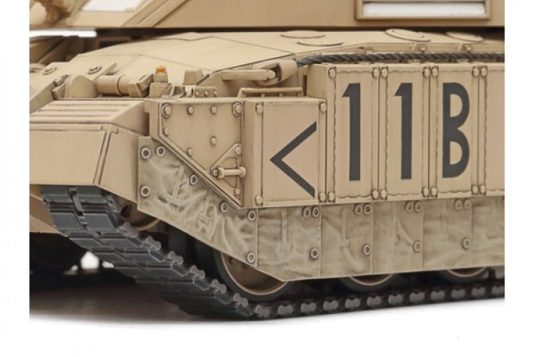 TAMIYA 1/48 British Main Battle Tank Challenger 2 (Desert TAMIYA 1/48 British Main Battle Tank Challenger 2 (Desert