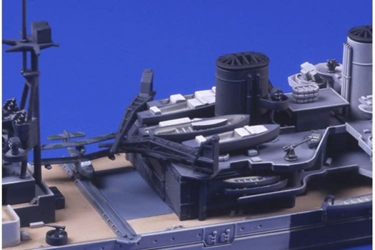 TAMIYA 1/700 Battle Cruiser Repulse
