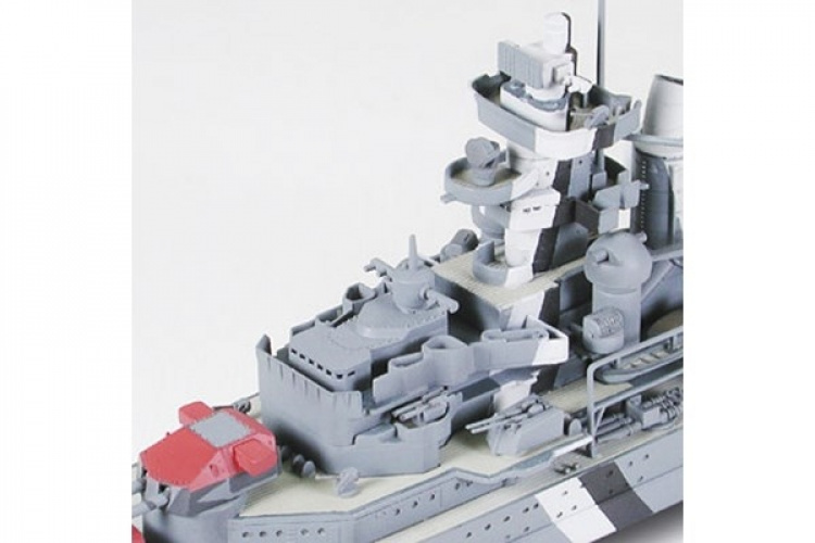 TAMIYA 1/700 German Heavy Cruiser Prinz Eugen