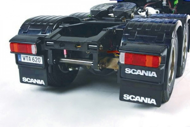 TAMIYA 1/14 Scania R620 (Pre-Painted Blue) TAMIYA 1/14 Scania R620 (Pre-Painted Blue)