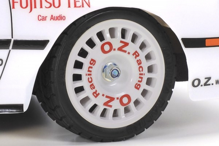 TAMIYA 1/10 R/C Toyota Celica GT-Four (ST165) (PB) TT-02 TAMIYA 1/10 R/C Toyota Celica GT-Four (ST165) (PB) TT-02