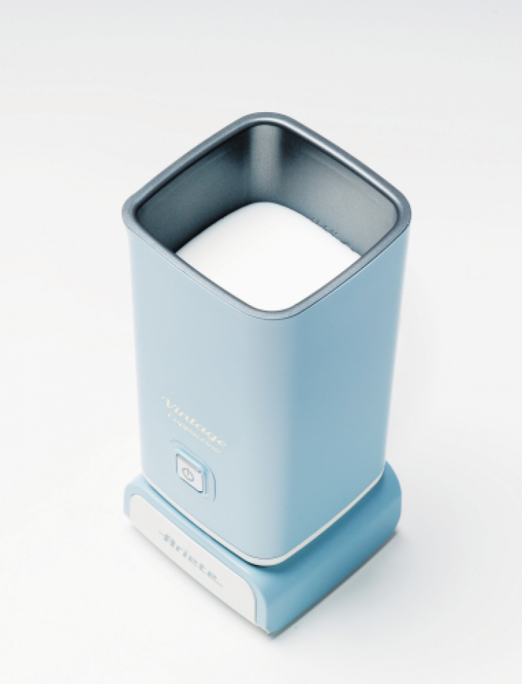 Ariete Mjölkskummare, vintage, Blå