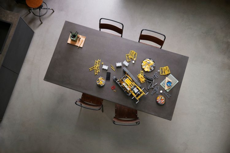 LEGO Technic 42146 - Liebherr LR 13000 ‑telanosturi LEGO Technic 42146 - Liebherr LR 13000 ‑telanosturi