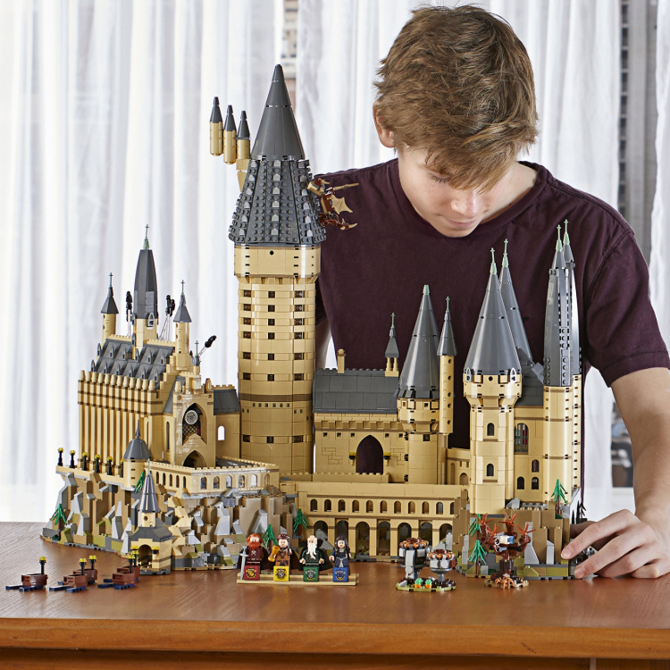 LEGO Harry Potter 71043 - Tylypahkan linna