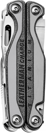 Leatherman Charge plus TTI -monitoimityökalu nylonkotelossa