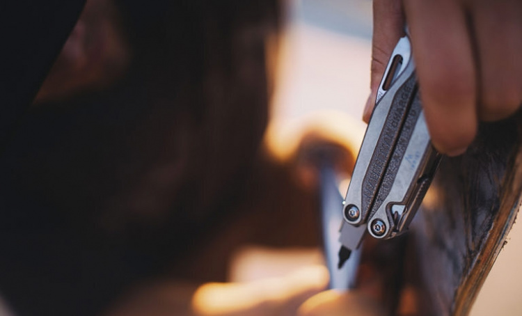 Leatherman Charge plus TTI -monitoimityökalu nylonkotelossa