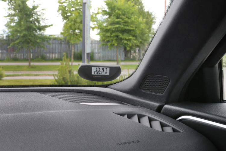 Needit Park Mini 2 -automaattinen pysäköintikiekko, musta Needit Park Mini 2 -automaattinen pysäköintikiekko, musta