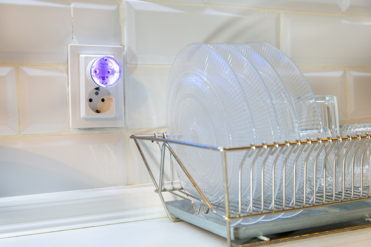 Shelly Plus Plug S etäohjattava pistorasia