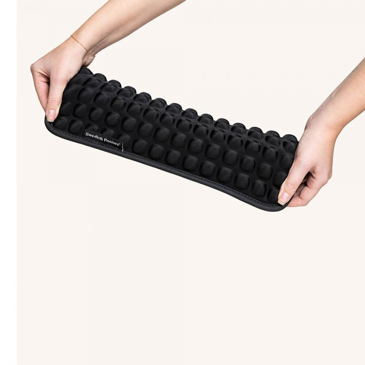 SWEDISH POSTURE Seisoma- tai istumamatto geelityynyillä SWEDISH POSTURE Seisoma- tai istumamatto geelityynyillä