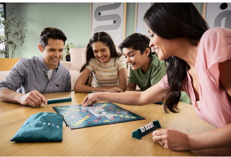 Mattel Scrabble-lautapeli Mattel Scrabble-lautapeli