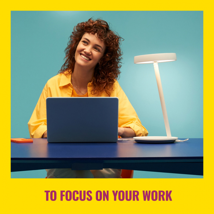 WiZ Portrait Smart skrivbordslampa/belysning för videosamtal 600lm WiZ Portrait Smart skrivbordslampa/belysning för videosamtal 600lm