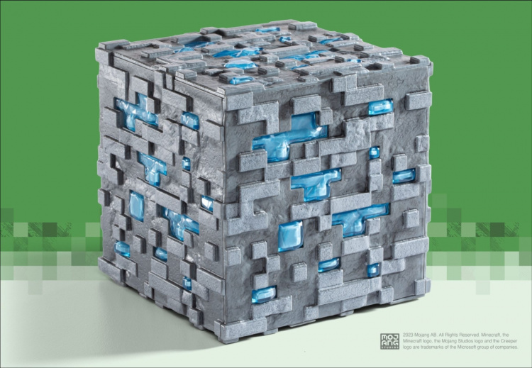 Noble Collection Minecraft Illuminating Diamond -valo