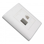 Triax Pistorasia Keystone CAT6 Suora