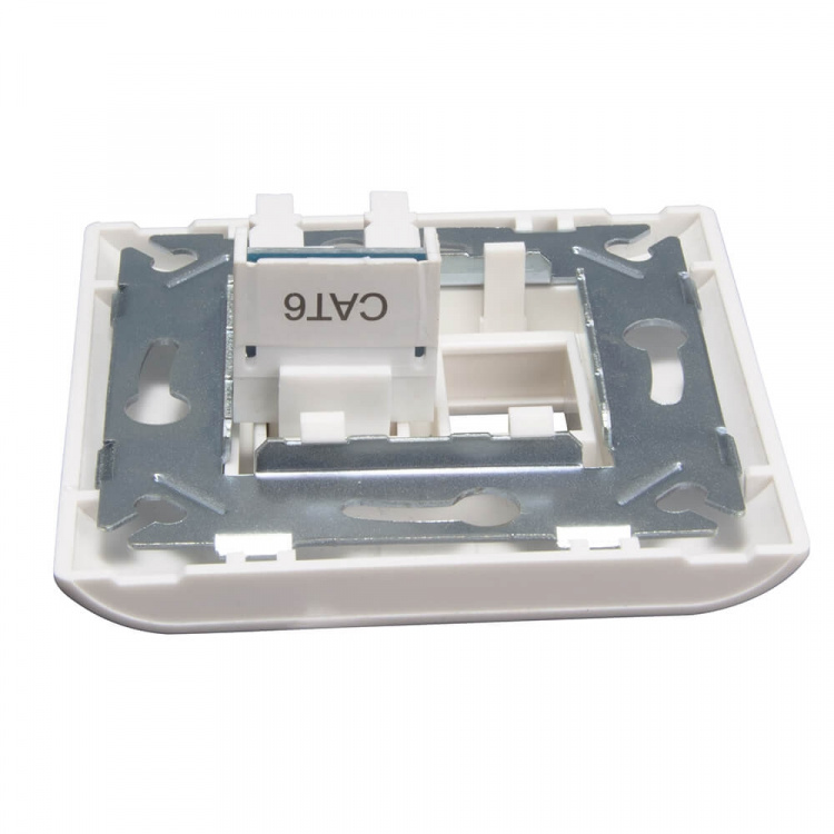 Triax Pistorasia Keystone CAT6 Suora