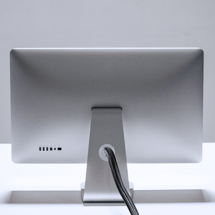 Desire2 Deskmate kaapelin suoja 4m tarrakiinnitys musta Desire2 Deskmate kaapelin suoja 4m tarrakiinnitys musta