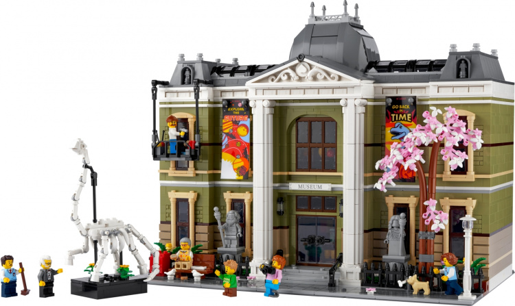 LEGO Icons 10326 - Luonnontieteellinen museo