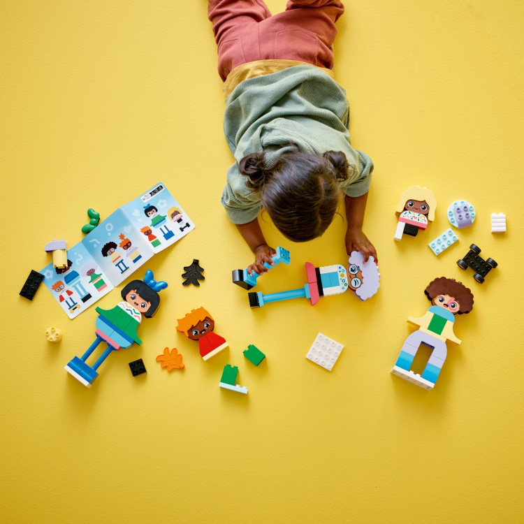 LEGO DUPLO Town 10423 - Rakenna ihmisiä isoine tunteineen