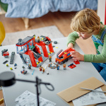 LEGO City Fire 60414 - Paloasema ja paloauto
