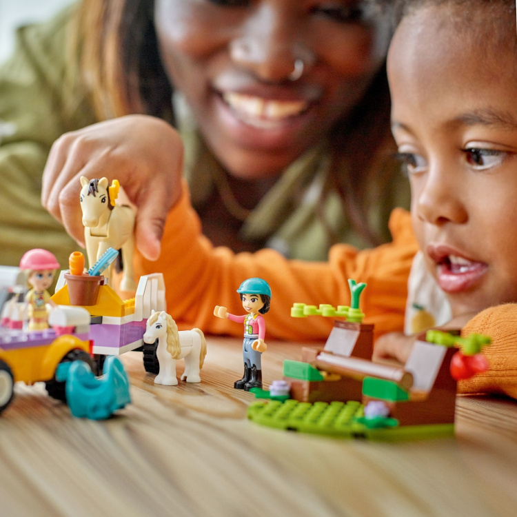 LEGO Friends 42634 - Hevos- ja ponitraileri LEGO Friends 42634 - Hevos- ja ponitraileri