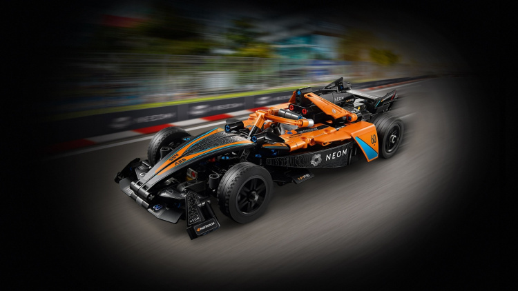 LEGO Technic 42169 - NEOM McLaren Formula E Race Car LEGO Technic 42169 - NEOM McLaren Formula E Race Car