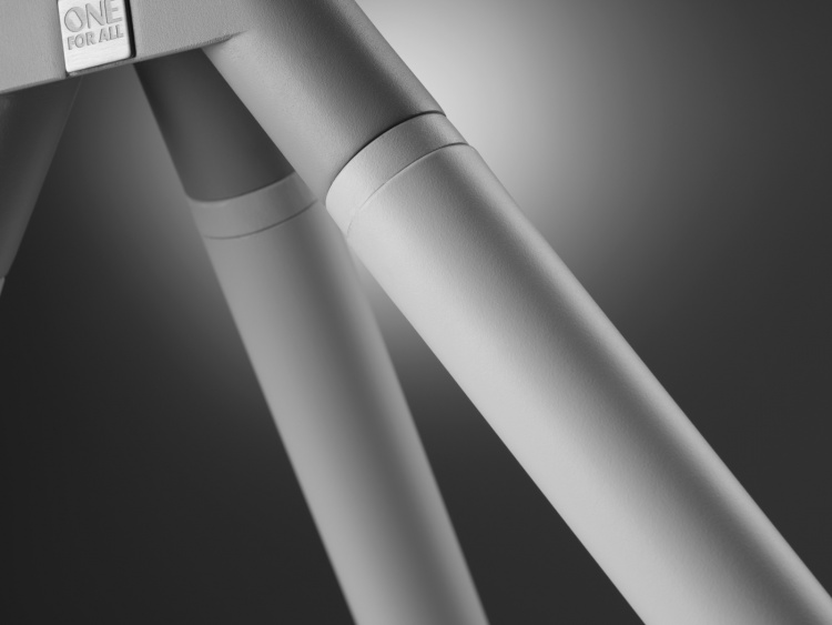 One for All WM7462 -Design lattiajalusta 32-65