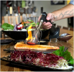 SATAKE Flame Master -kaasupoltin grillaus-/paistamistoiminnolla