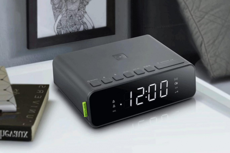 MUSE M-175 WI Clock radio FM wireless charge