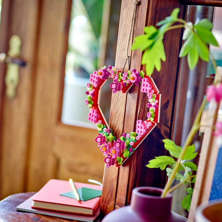 LEGO Iconic 40638 - Sydänkoriste LEGO Iconic 40638 - Sydänkoriste