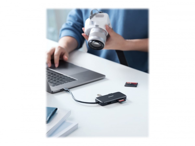 Anker USB C hub/adapter dockningsstation