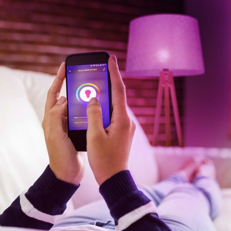 Alecto Älykäs LED-värilamppu, jossa Wi-Fi E27 9W