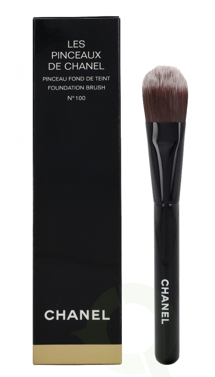 Chanel Les Pinceaux Foundation Brush 1 piece No 100