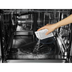 Electrolux M2GCP600 Clean & Care 3-in-1 pesukoneille ja astianpesukoneille - 6 pussia