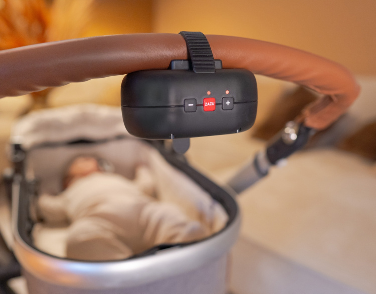 Zazu Robby the Baby Rocker -lastenvaunujen keinuttaja