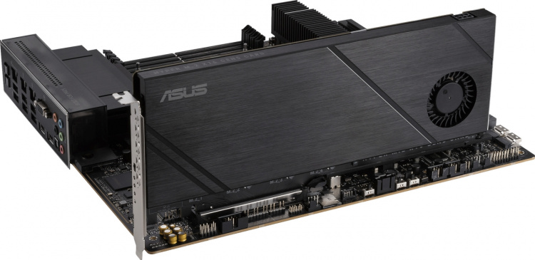 ASUS Hyper M.2 x16 Gen5 Card -adapteri