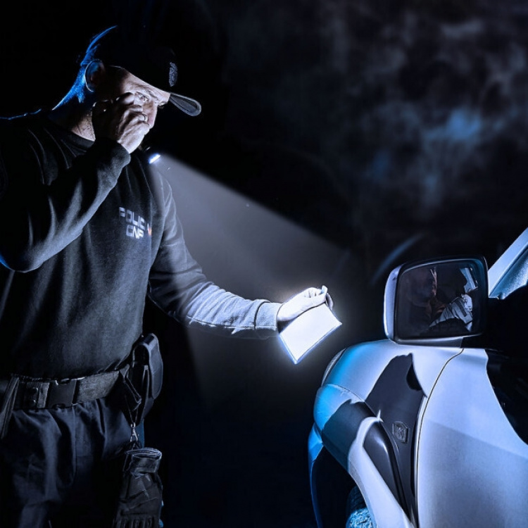 Fenix PD36 TAC -taskulamppu