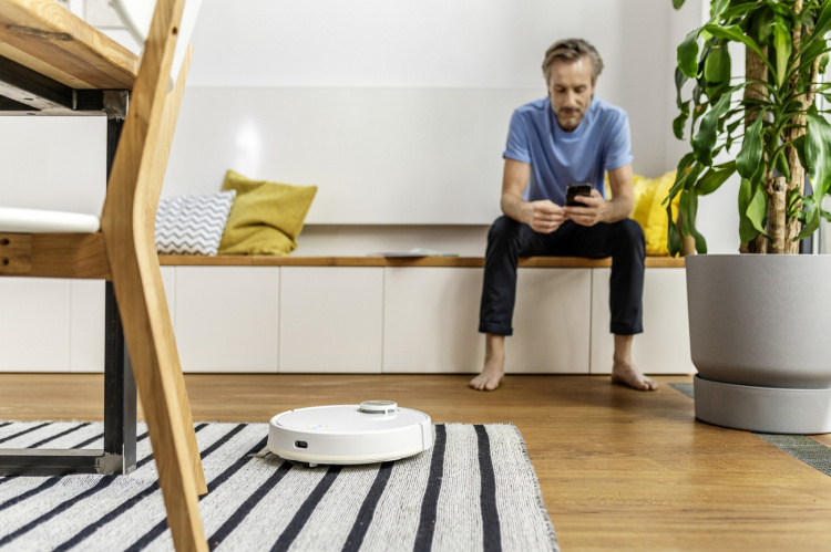 Kärcher RCV 3 robotti-imuri moppaustoiminnolla Kärcher RCV 3 robotti-imuri moppaustoiminnolla